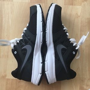 Nike Women's Air Relentless 2